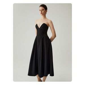 ★ NWT Commence Double Pockets Pleated Zip Corset Tube Midi Dress - Black ★